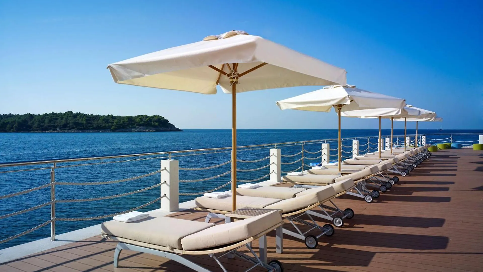 Отель Park Plaza Histria Пула